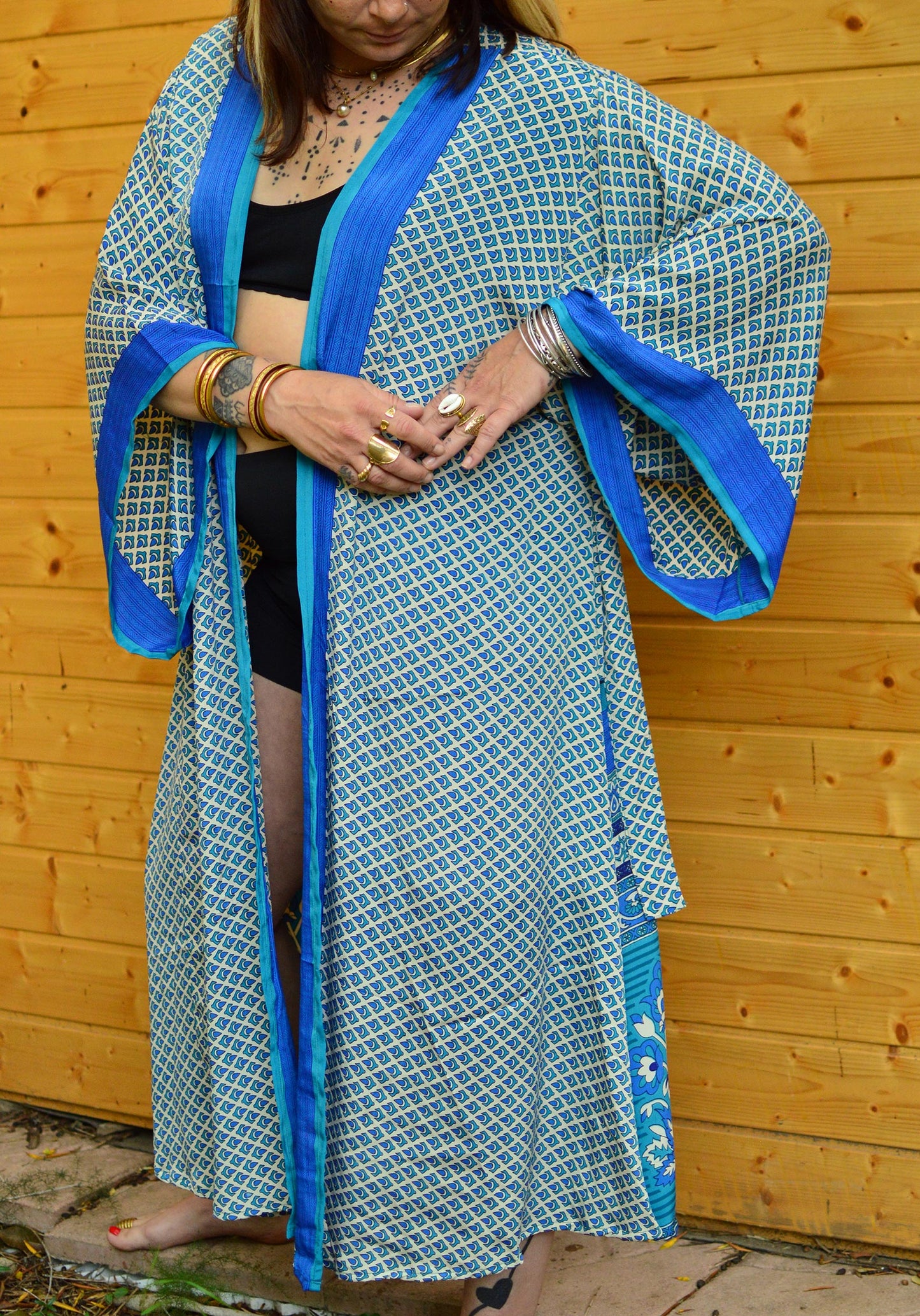 ꕥ KIMONO BLEU LAGOON