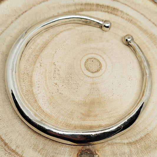 Open anklet bracelet