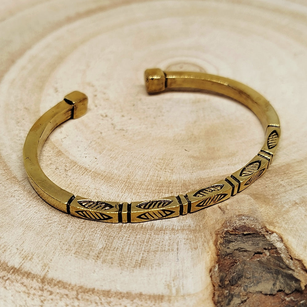 ETHNIC BANGLE BRACELET