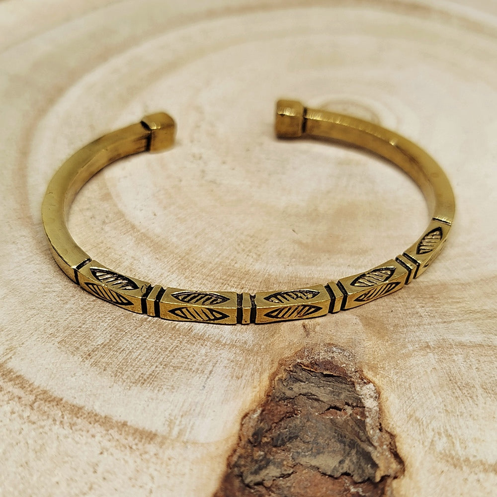 ETHNIC BANGLE BRACELET