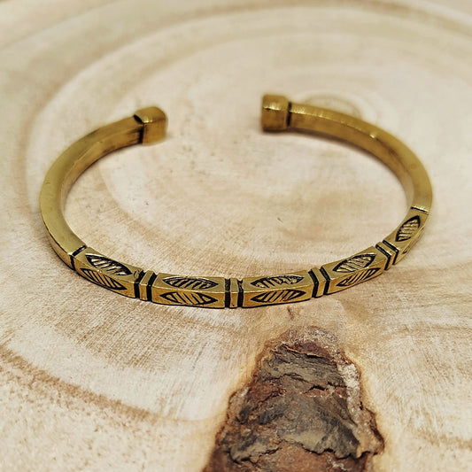 ETHNIC BANGLE BRACELET