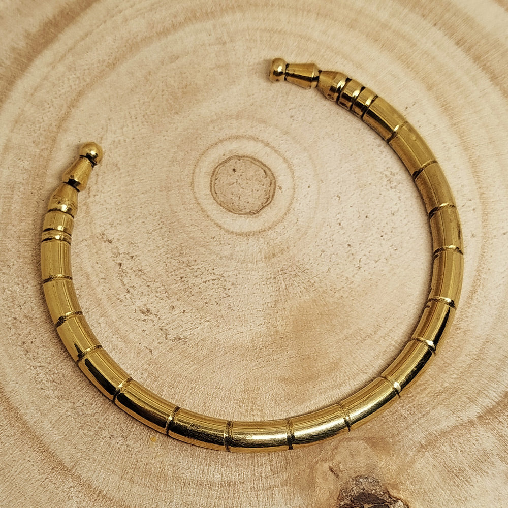 OPEN RIBBED RING