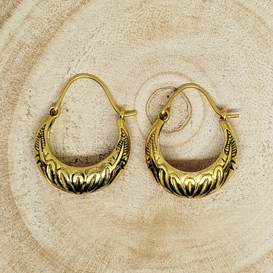 BRASS FLORAL HOOPS